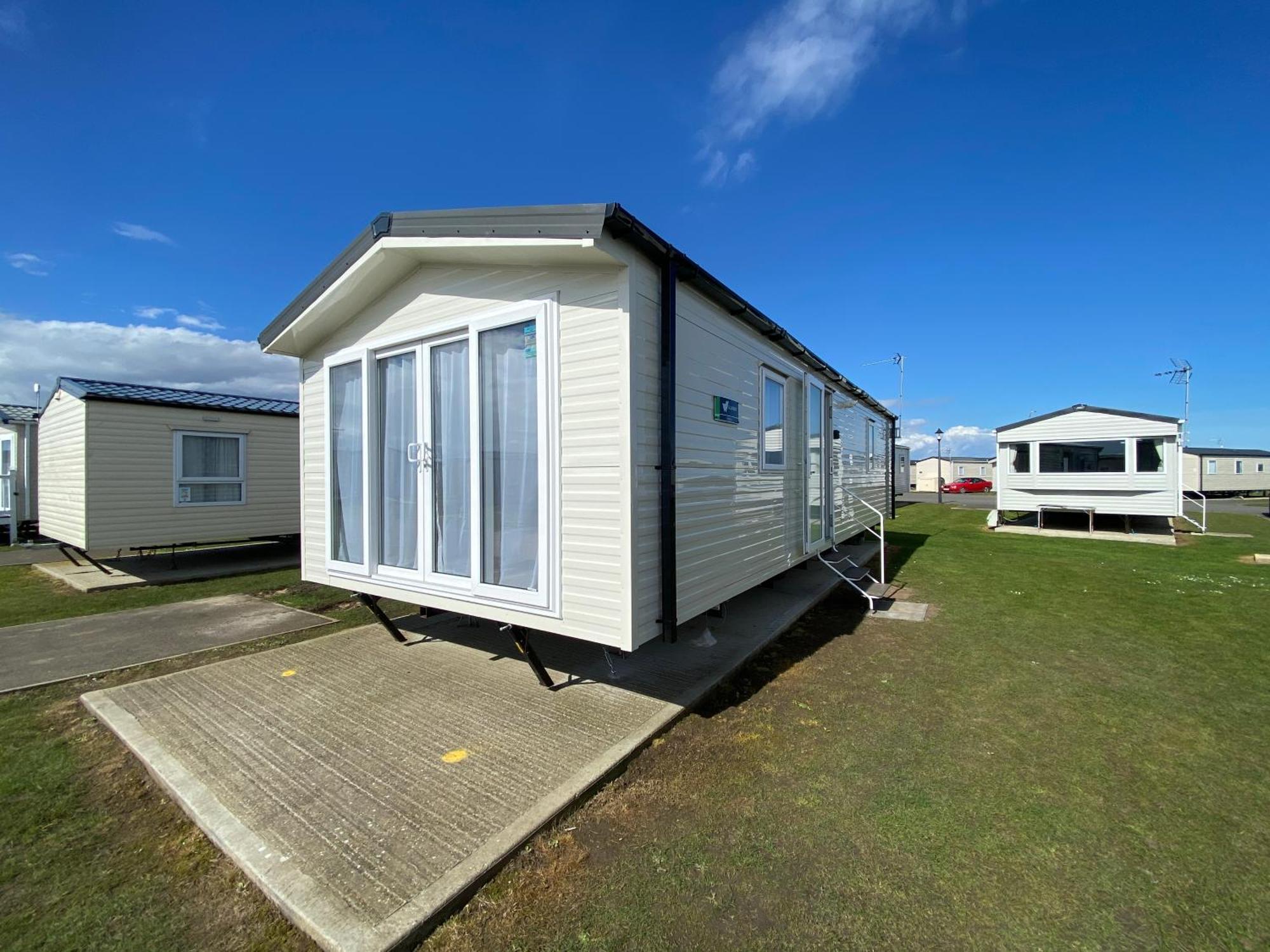 Verbzen Holiday Caravan At St Osyth Beach, Clacton-On-Sea By Verb Holidays Saint Osyth Экстерьер фото